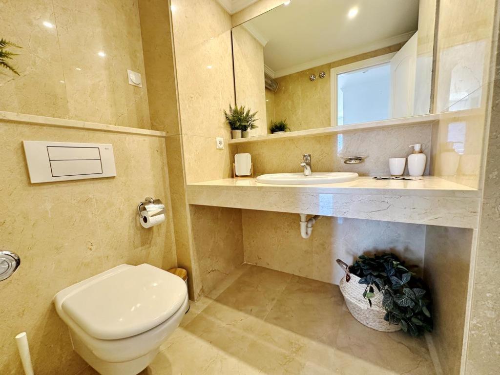Atico Frontal Al Mar Con Piscina Privada By Homeprive Denia Eksteriør bilde